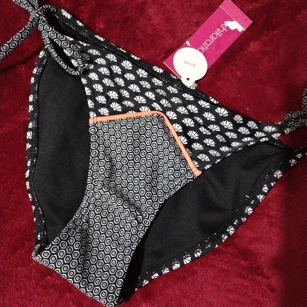 XHILARATION String Bikini Bottom‎